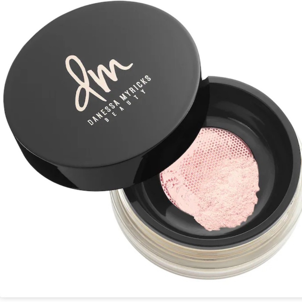 Danessa Myricks Beauty Evolution Powder
